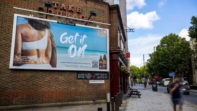 piz-buin-Day-time-close-up-2-696×392