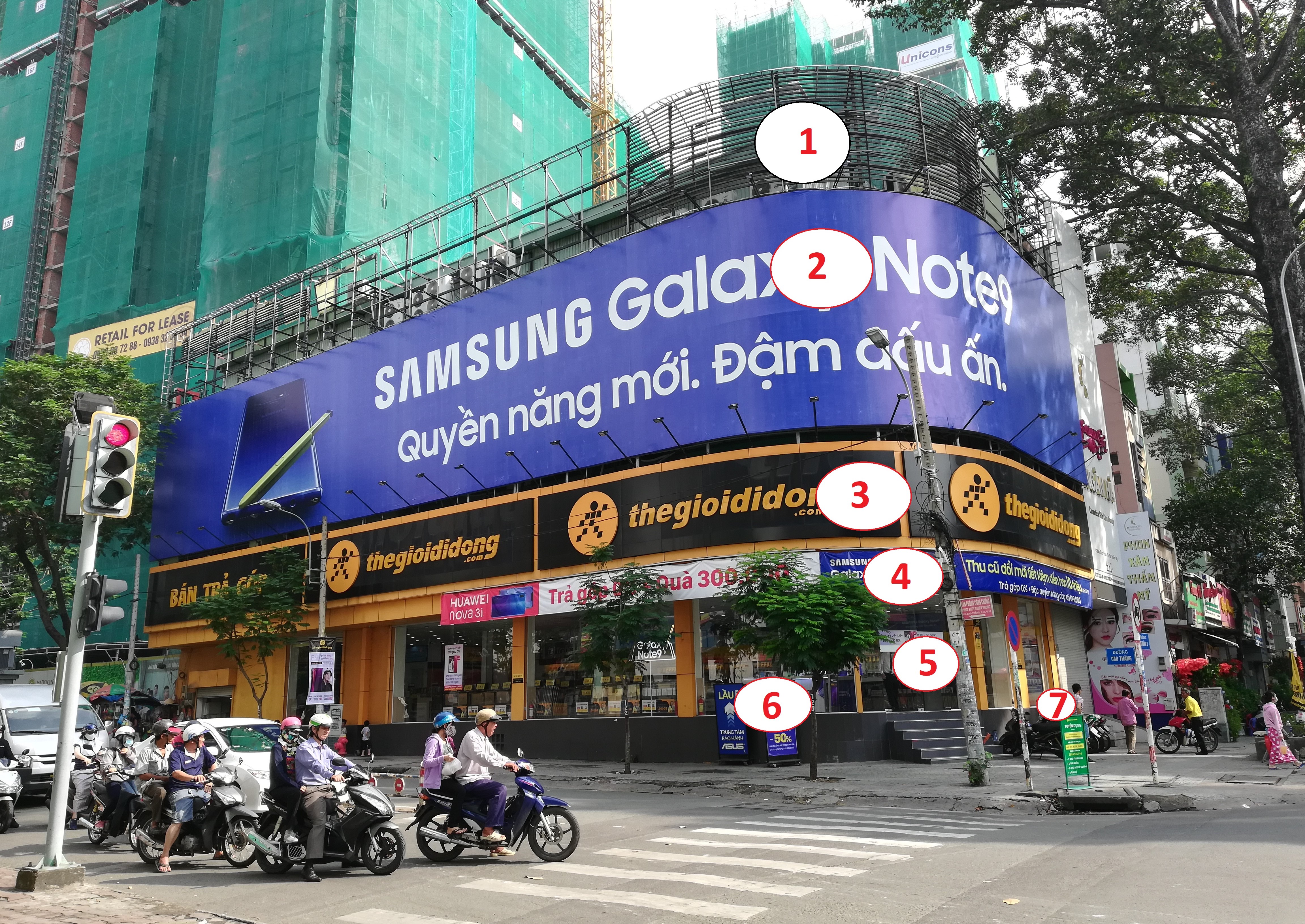 Tiết kiệm nửa tỷ cho chủ cửa hàng