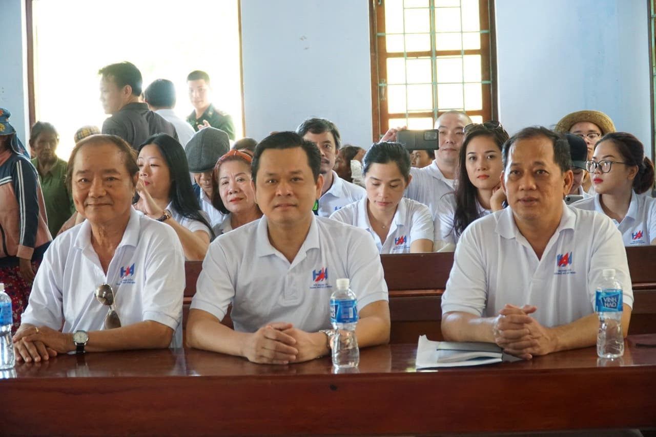 Hội Quảng Cáo TP HCM làm thiện nguyện tại Ninh Thuận