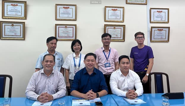 HAA THĂM VÀ LÀM VIỆC VỚI TRƯỜNG TRUNG CẤP NGHỀ KỸ THUẬT CÔNG NGHỆ HÙNG VƯƠNG